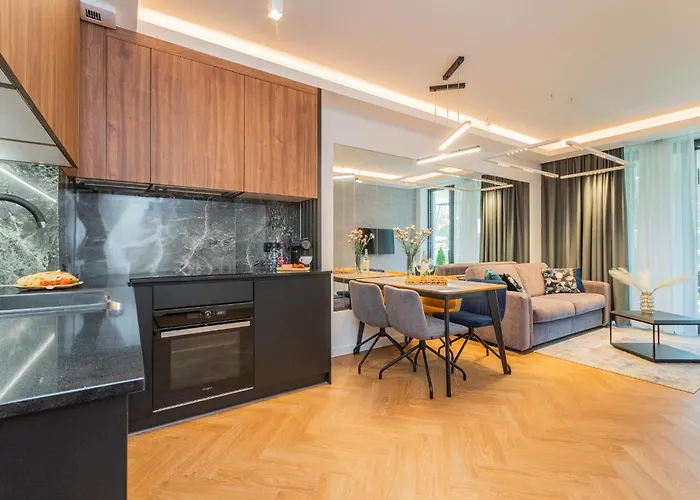 Apartamenty Prywatne W Budynku Bursztynowe Apartamenty W Stegnie