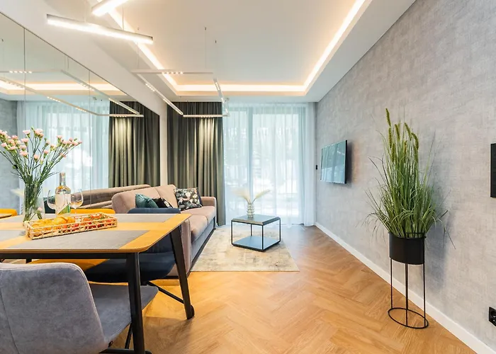 Apartamenty Prywatne W Budynku Bursztynowe Apartamenty W Stegnie
